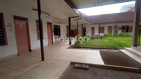 image RUMAH KLASIK MARTADINATA KLOJEN (3)