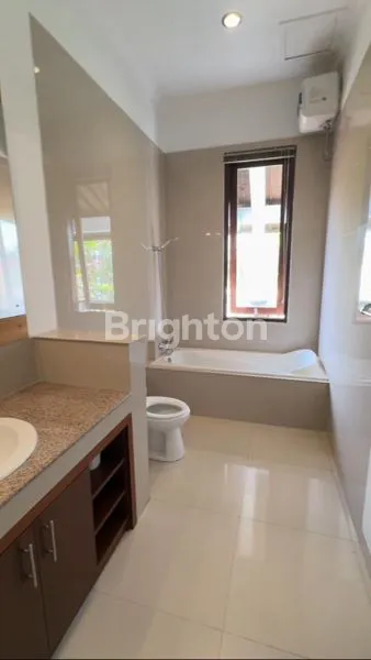 image VILLA FURNISHED BALINES STYLE DI CENTRAL UBUD (6)