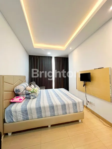 image RUMAH TAMAN RATU UKURAN 6X15 SEMI FURNISH KEBON JERUK JAKARTA BARAT (4)