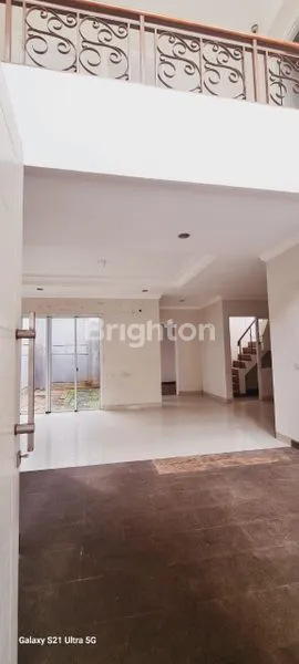 image RUMAH THE GRENWICH BSD (3)