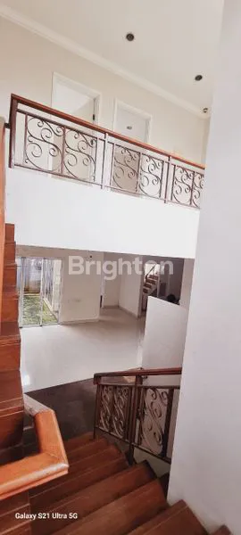 image RUMAH THE GRENWICH BSD (4)