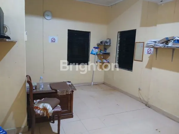 image RUKO TIGA LANTAI RATULANGI (6)