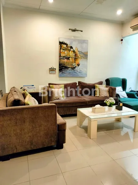 image RUMAH PERMATA BUANA UKURAN 8X18 KEMBANGAN JAKARTA BARAT (3)