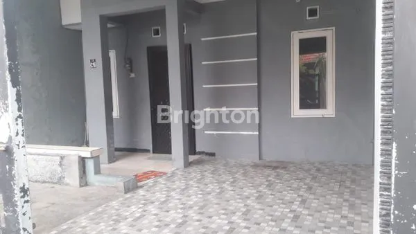 image DISEWA DAN JUAL RUMAH CANTIK SIAP PAKAI DAERAH RUNGKUT BARU RENOV (2)