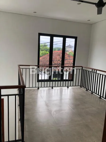 image RUMAH LUAS BERSIH BARU DEKET LAPANGAN RENON AREA SANUR (7)