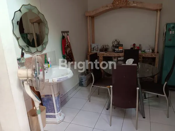 image RUMAH SIAP HUNI GRAHA PADMA SEMARANG BARAT (1)