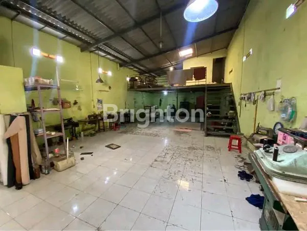 image RUMAH DAN GUDANG MUKTIHARJO PEDURUNGAN (5)