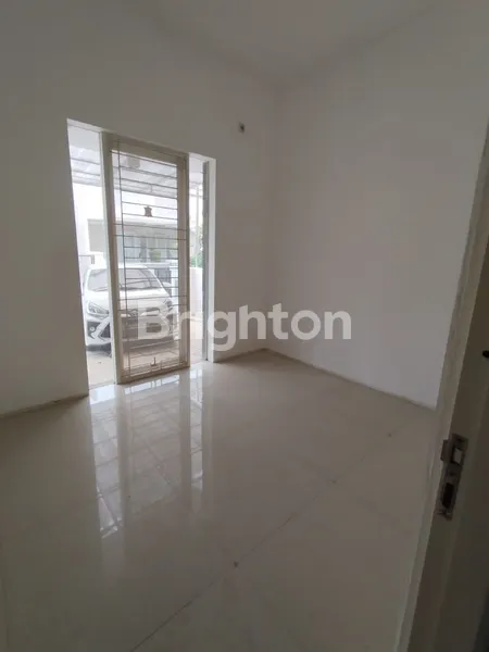 image SIAP HUNI LEBAR 8 RUMAH PAKUWON CITY SAN DIEGO 2 LANTAI SURABAYA TIMUR (2)