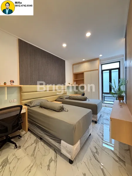 image P57. DIJUAL CEPAT ! RUMAH BARU 3.5 LANTAI DI KEDOYA, JAKARTA BARAT   (6)