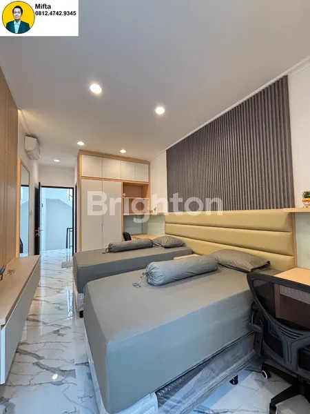 image P57. DIJUAL CEPAT ! RUMAH BARU 3.5 LANTAI DI KEDOYA, JAKARTA BARAT   (7)