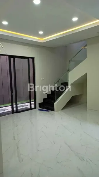 image DIJUAL RUMAH MURAH CITRALAND SURABAYA (4)