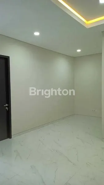 image DIJUAL RUMAH MURAH CITRALAND SURABAYA (5)