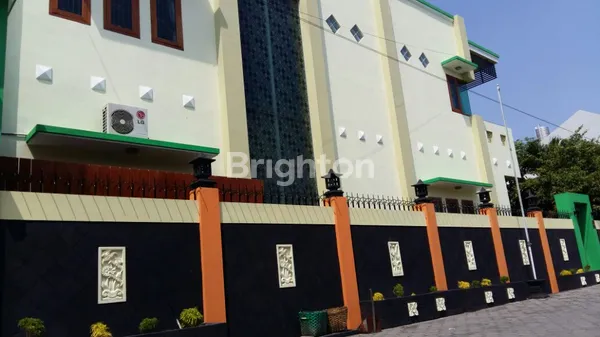 image RUMAH MEWAH DI SOLO FULL FURNITURE (1)