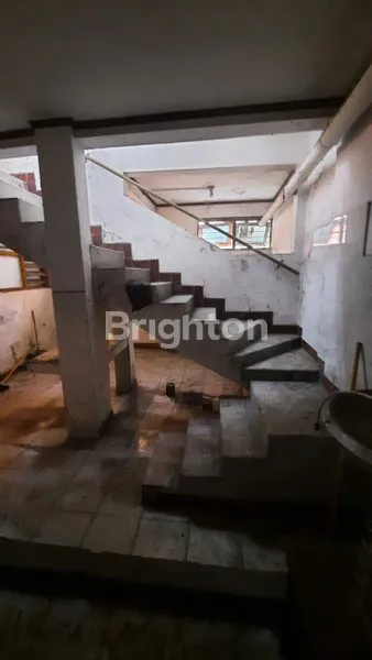 image RUMAH PUCANG SEWU TENGAH KOTA SURABAYA (4)