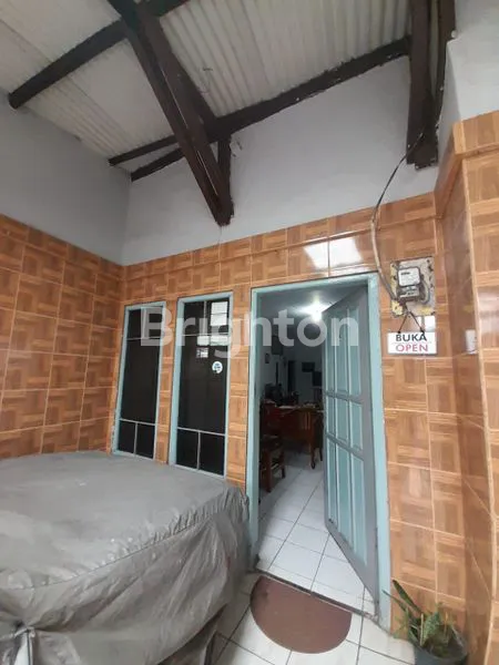 image RUMAH BESAR HOEK STRATEGIS JL. AHMAD PAMOYANAN (2)