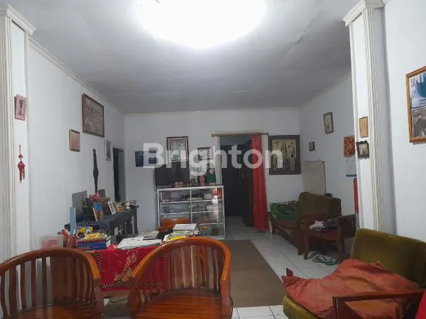 image RUMAH BESAR HOEK STRATEGIS JL. AHMAD PAMOYANAN (4)