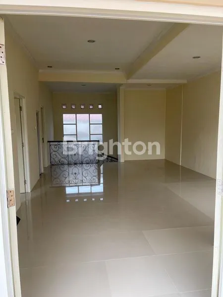 image RUMAH 2 LANTAI SIAP HUNI MINIM RENOV  SELANGLAH KE BANDARA JUANDA  (5)