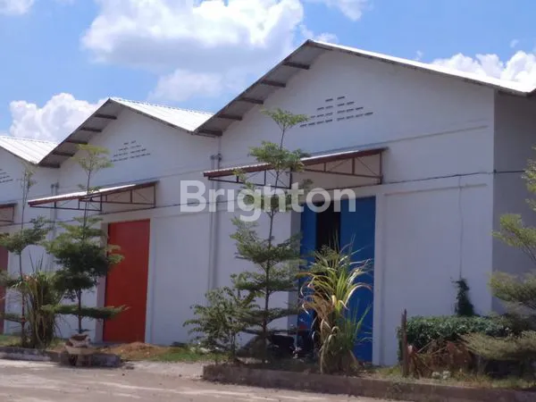 PERGUDANGAN LOKASI STRATEGIS DEKWT DENGAN PUSAT KOTA MAKASSAR