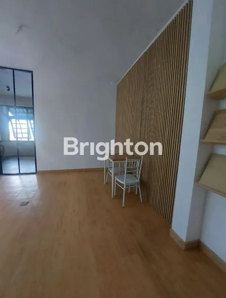 image DIJUAL TANAH DAN BANGUNAN DI SUDIRMAN (4)