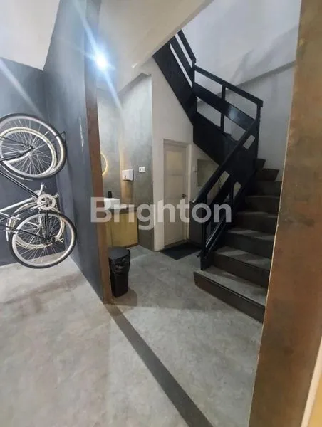 image DIJUAL TANAH DAN BANGUNAN DI SUDIRMAN (5)