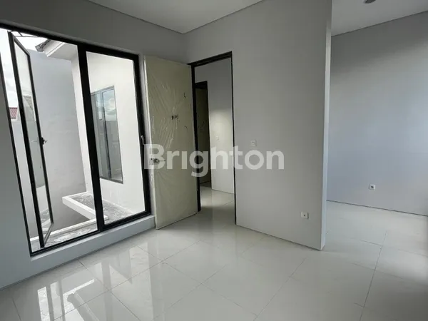 image RUMAH PONDOK TJANDRA CLUSTER RUBY 2 LANTAI DEKAT MERR, RUNGKUT, TOL WARU JUANDA, PONDOK CHANDRA, PONDOK CANDRA (3)