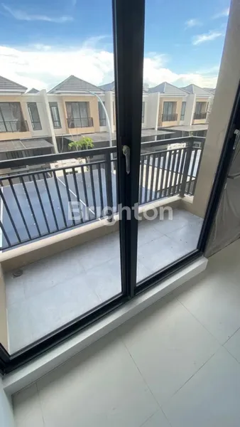 image RUMAH PONDOK TJANDRA CLUSTER RUBY 2 LANTAI DEKAT MERR, RUNGKUT, TOL WARU JUANDA, PONDOK CHANDRA, PONDOK CANDRA (6)