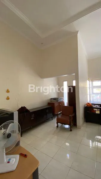 image RUMAH DUA LANTAI DUKUH KUPANG SURABAYA (3)