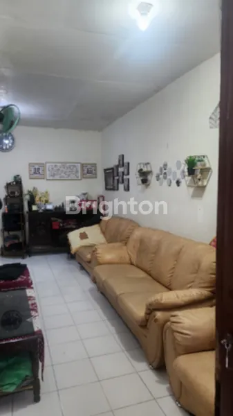 image LB - DIJUAL RUMAH TURUN HARGA, POSISI STRATEGIS KEAMANAN 24 DI WIYUNG INDAH SURABAYA (2)