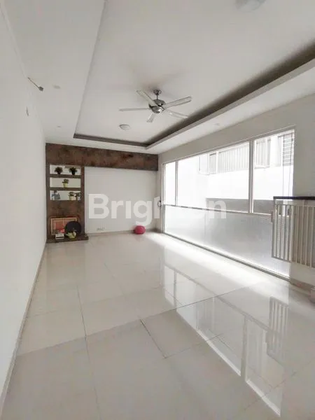 image RUMAH CANTIK 2,5 LANTAI CLUSTER KEBAYORAN VILLAGE BINTARO JAYA TANGERANG SELATAN. (5)