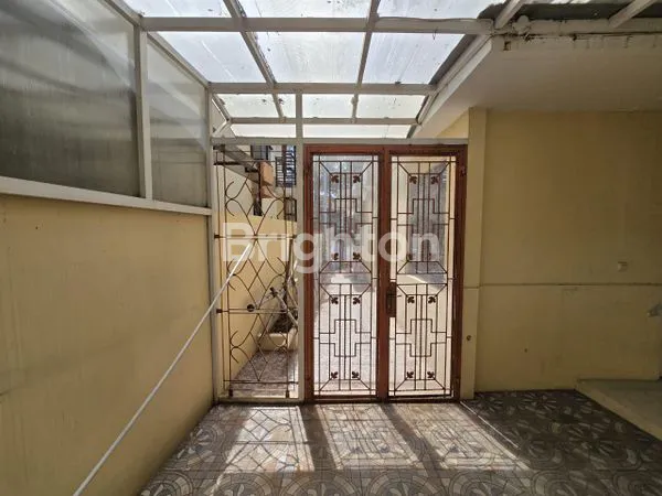 image RUMAH SIAP HUNI TAMAN HOKAIDO LIPPO KARAWACI TANGERANG (6)