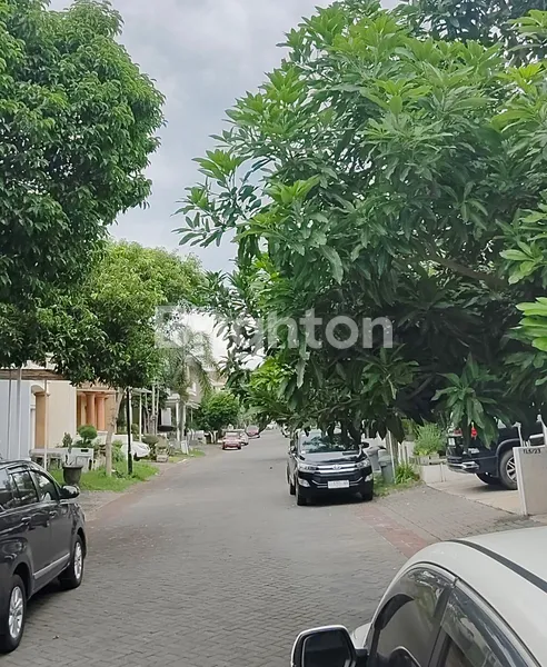 image DIJUAL RUMAH MODERN GRESS MEWAH CITRALAND (3)