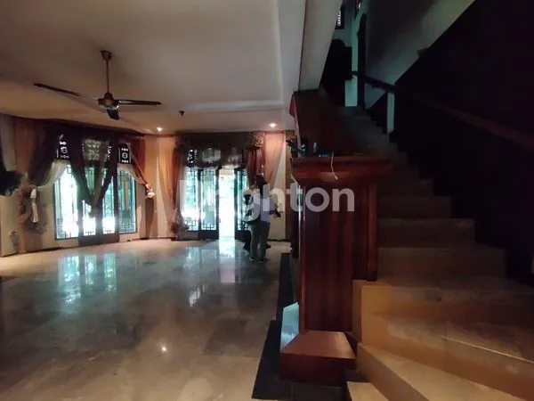 image VILLA DI TURIST AREA SEMINYAK  (3)