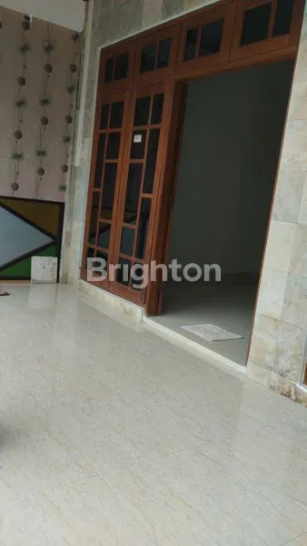 image DISEWAKAN RUANG USAHA 1  1/2LANTAI PARKIRAN LUAS AREA CONDONG CATUR (3)