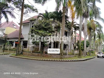 image RUMAH HOOK  DI BOULEVARD PERMATA JINGGA MALANG (1)