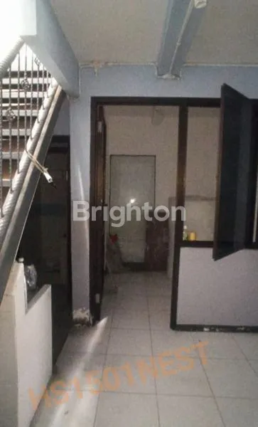 image RUMAH NIRWANA EKSEKUTIF ROW 3 MOBIL, HARGA MURAH (6)