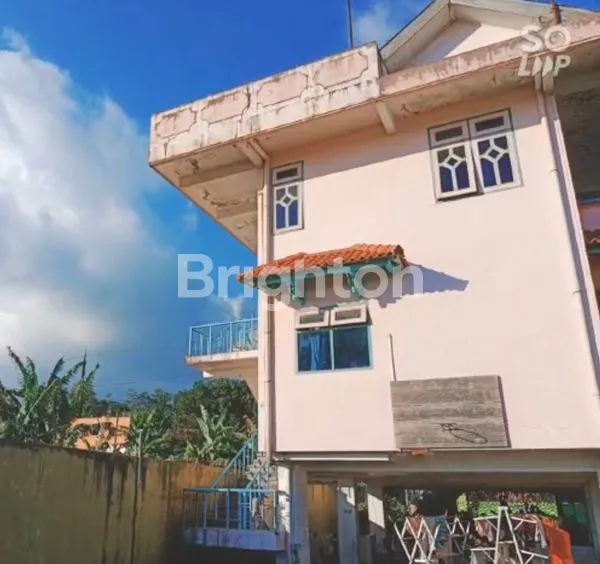 image VILLA DI JUAL DI TAWANGMANGU, KONDISI TERAWAT DAN BAGUS, LOKASJ DEKAT TEMPAT MAKAN DAN TEMPAT HIBURAN ANAK ANAK!! ISTIMEWA (3)