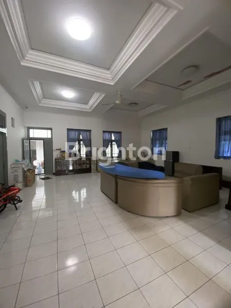 image RUMAH PUSAT KOTA GENTENG DURASIM DEKAT JL. GENTENG BESAR (3)