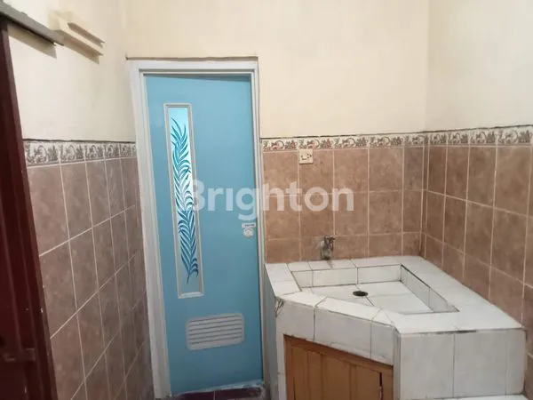 image RUMAH DI PUSAT SURABAYA (3)