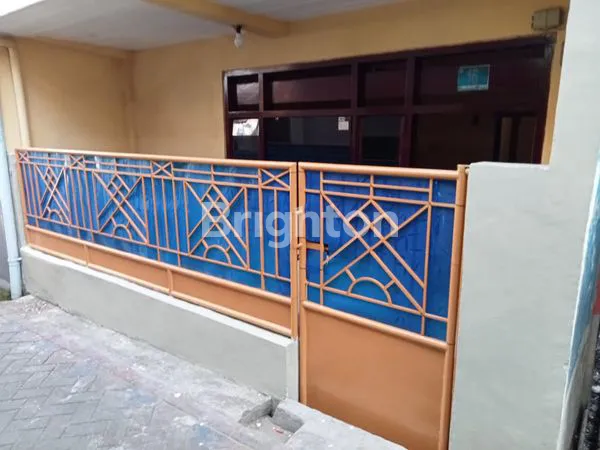image RUMAH DI PUSAT SURABAYA (1)