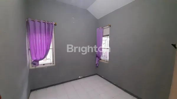 image RUMAH PERUM GRIYA PERMATA HIJAU SIDOARJO POJOK HOOK (2)