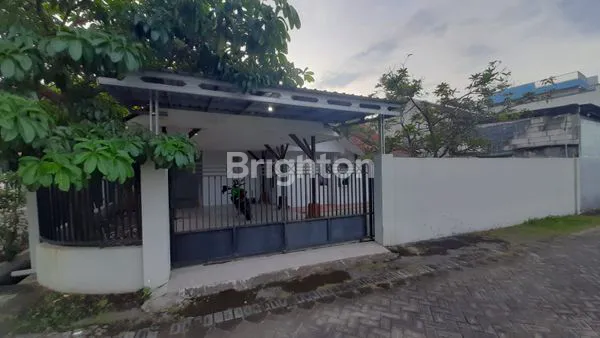 image RUMAH PERUM GRIYA PERMATA HIJAU SIDOARJO POJOK HOOK (1)