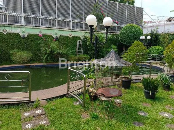 image RUMAH MEWAH 2 LANTAI DI TEBET (6)