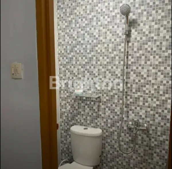 image RUMAH KONTRAKAN DAN KOSAN 2 LANTAI SETIABUDI (3)