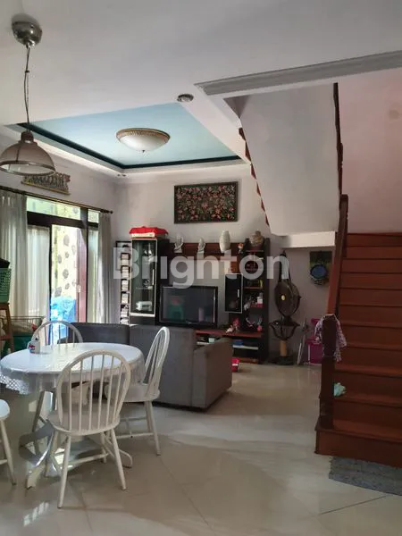 image RUMAH 2,5 LANTAI SIAP HUNI DI KLENDER - DUREN SAWIT JAKARTA TIMUR (5)