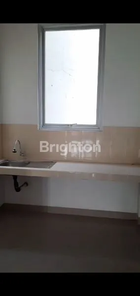 image RUKO STRATEGIS 2 UNIT ( GANDENG) 3 LANTAI DI KELAPA DUA,TANGERANG (7)