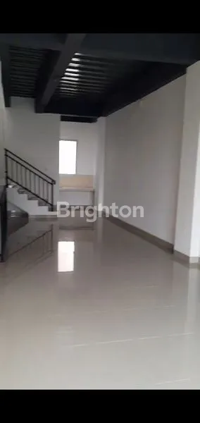 image RUKO STRATEGIS 2 UNIT ( GANDENG) 3 LANTAI DI KELAPA DUA,TANGERANG (8)