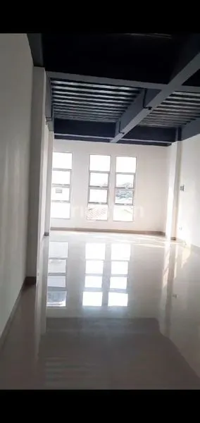 image RUKO STRATEGIS 2 UNIT ( GANDENG) 3 LANTAI DI KELAPA DUA,TANGERANG (3)