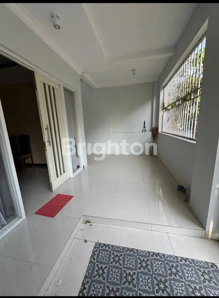 image DIJUAL RUMAH CROWN MANSION LAND (2)