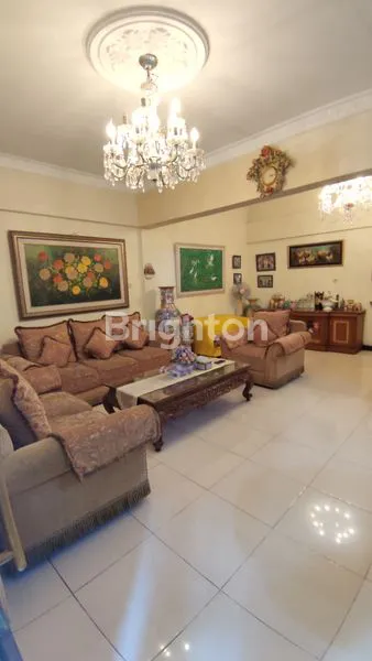 image DIJUAL RUMAH 2 LT  TERAWAT BAIK, BRATANG BINANGUN, DEKAT CENTRA WISATA KULINER, RAYA NGINDEN, PRAPEN, BILKA (3)