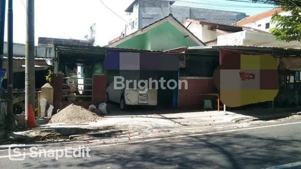 DIJUAL RUMAH SANGAT STRATEGIS PINGGIR JLN RAYA HARGA MSH BISA NEGO BISA UNTUK USAHA
